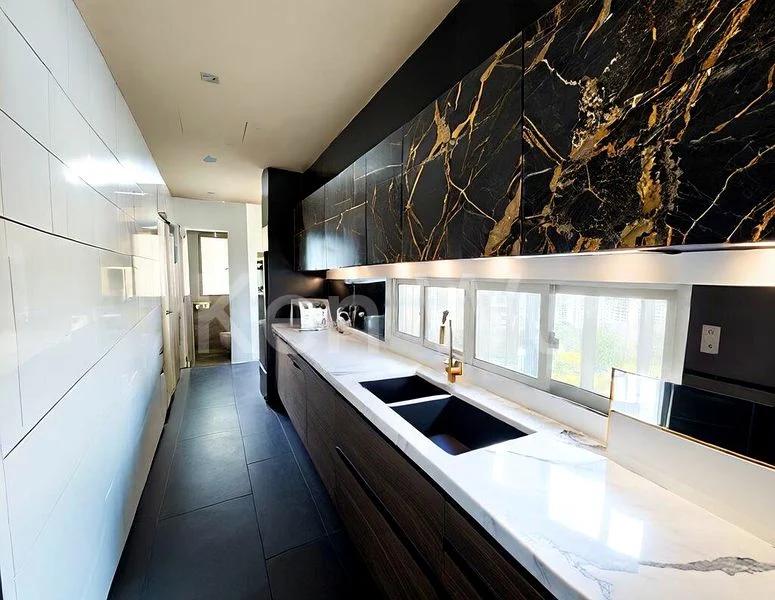 4 Bed Condo for Sale in  The Orchard Residences - Image 3